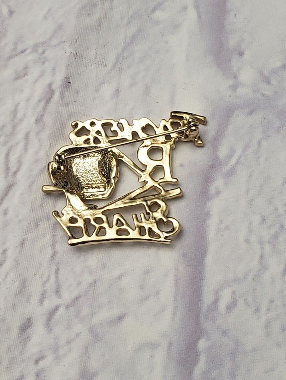 AJC Goldtone Teachers R Sharp Brooch Pin - Picture 6 of 7